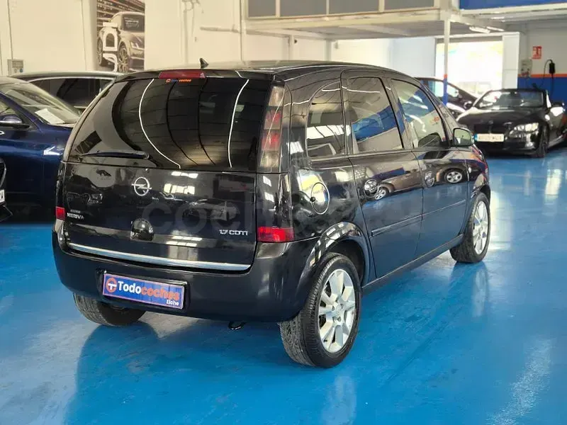 Usado Opel Meriva Cosmo 100 CV (73 kW) 2007 Negro Monovolumen