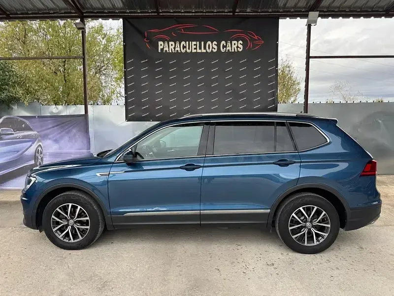 Usado VW Tiguan Allspace Life 150 CV (110 kW) 2022 Azul SUV