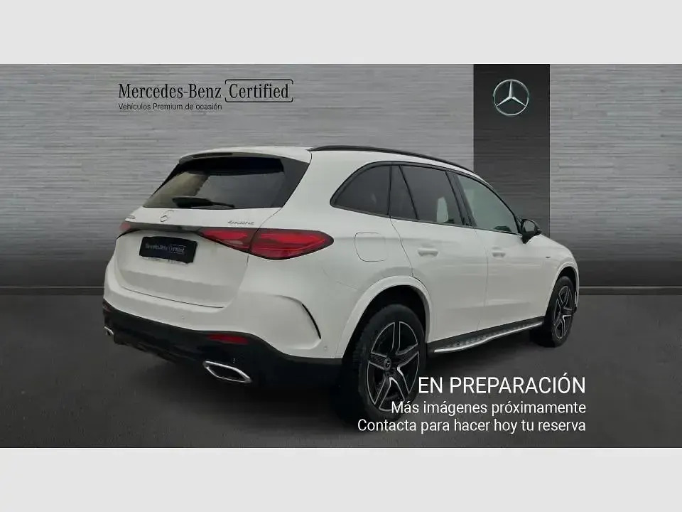 Usado Mercedes GLC300e 333 CV (244 kW) 2025 Blanco polar