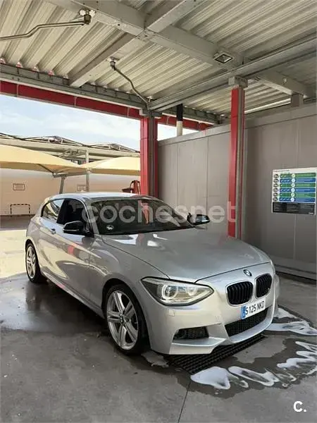 Usado BMW 118 Comfort Edition 170 CV (125 kW) 2015 Gris / plata Utilitario