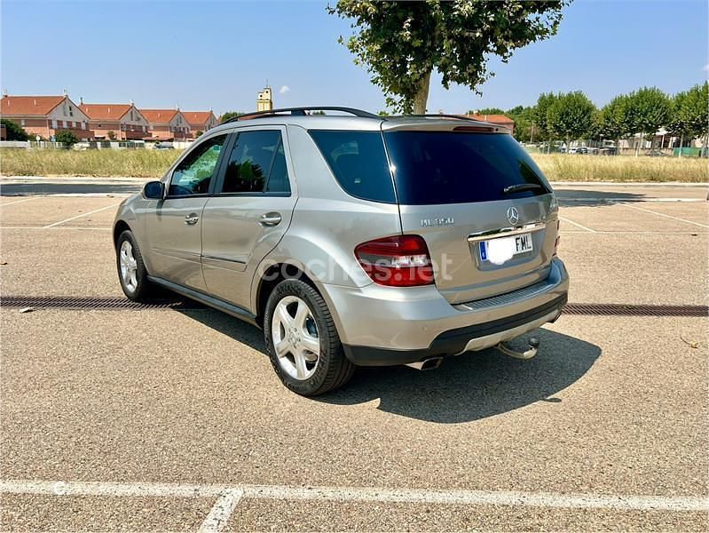 Usado Mercedes ML350 272 CV (200 kW) 2007 Marrón SUV