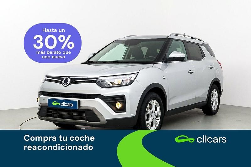 Gris Usado 2021 Ssangyong / KGM Tivoli Limited SUV | 15.590 € - Imagen 1/4