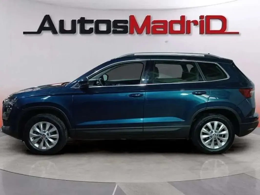 Usado Skoda Karoq Ambition 150 CV (110 kW) 2022 Azul SUV