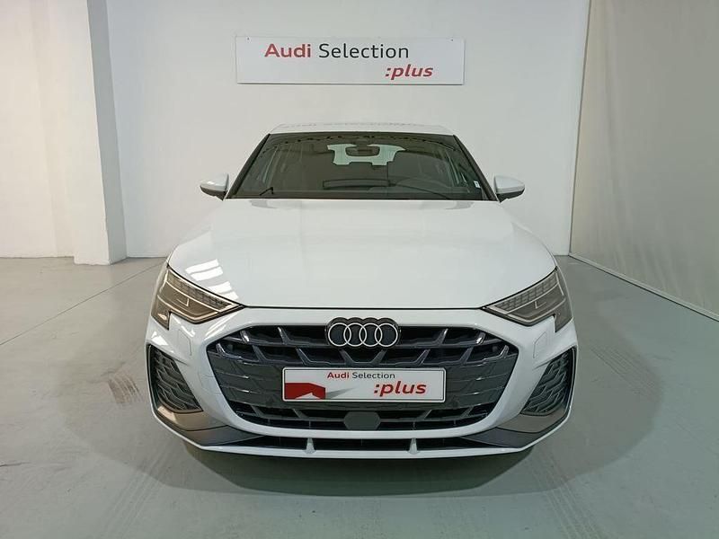Usado Audi A3 e-tron S-Line 204 CV (150 kW) 2025 Blanco Utilitario