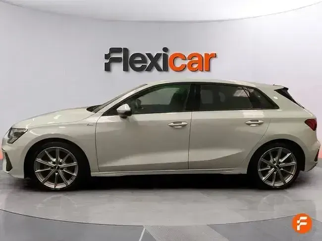 Usado Audi A3 150 CV (110 kW) 2021 Blanco Berlina