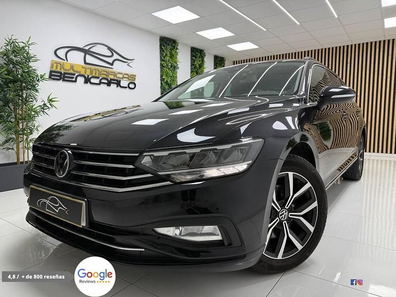 Usado VW Passat Executive 150 CV (110 kW) 2022 Negro Familiar