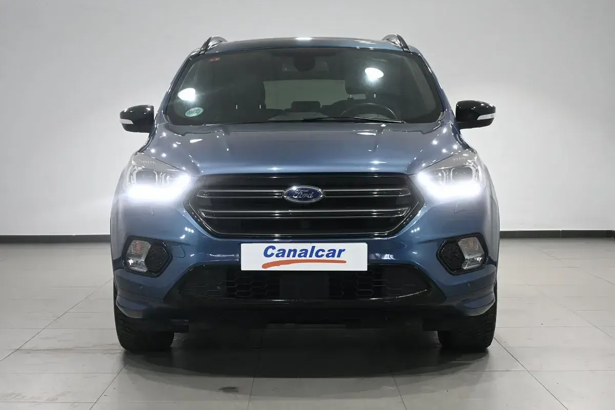 Usado Ford Kuga ST-Line 150 CV (110 kW) 2019 Azul SUV
