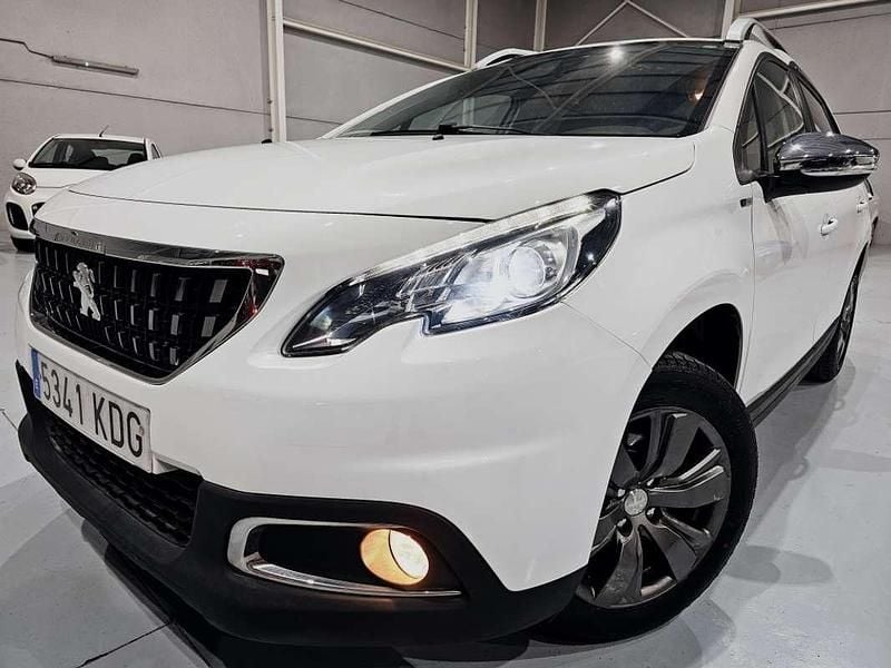 Blanco Usado 2017 Peugeot 2008 Style SUV | 6990 € (Super precio) - Imagen 1/4