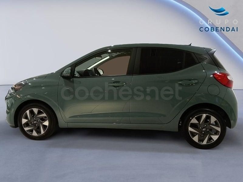Usado Hyundai i10 63 CV (46 kW) 2025 Verde Utilitario