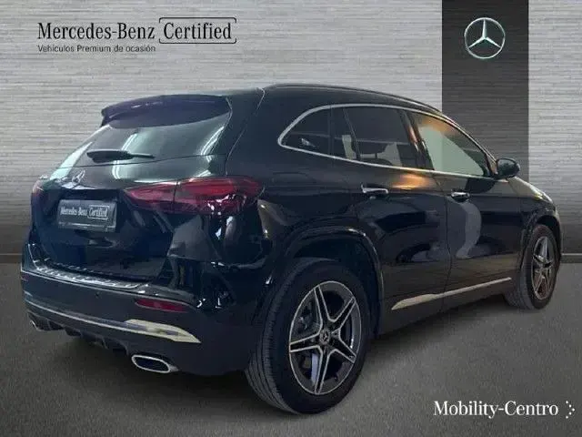Usado Mercedes GLA250 218 CV (160 kW) 2026 Negro noche SUV