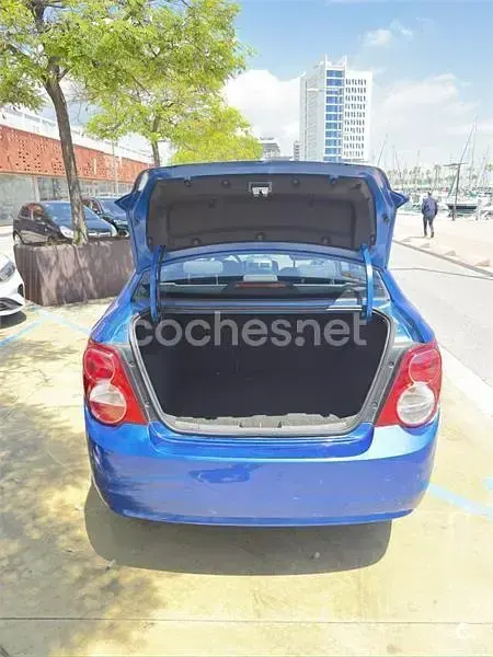 Usado Chevrolet Aveo LTZ 100 CV (73 kW) 2011 Azul Berlina