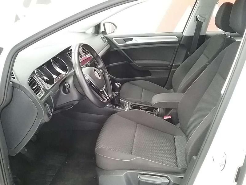 Usado VW Golf VII 116 CV (85 kW) 2019 Blanco Utilitario