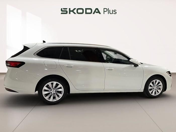 Nuevo Skoda Superb Selection 150 CV (110 kW) 2025 Blanco Familiar