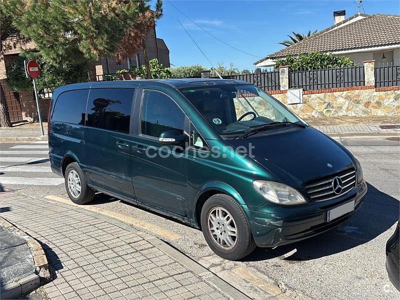 Verde Usado 2006 Mercedes Viano Monovolumen | 9900 € (Super precio) - Imagen 1/4