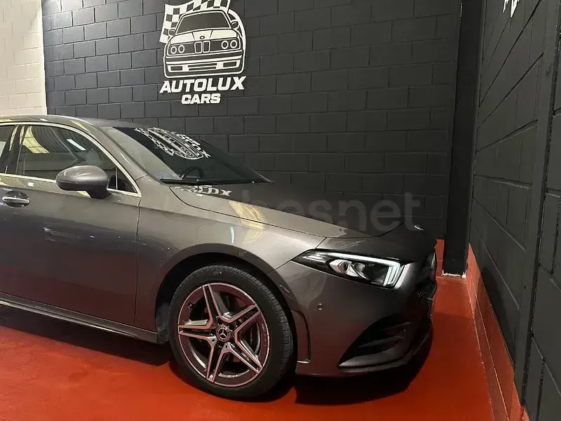 Usado Mercedes A250 218 CV (160 kW) 2021 Gris / plata Berlina