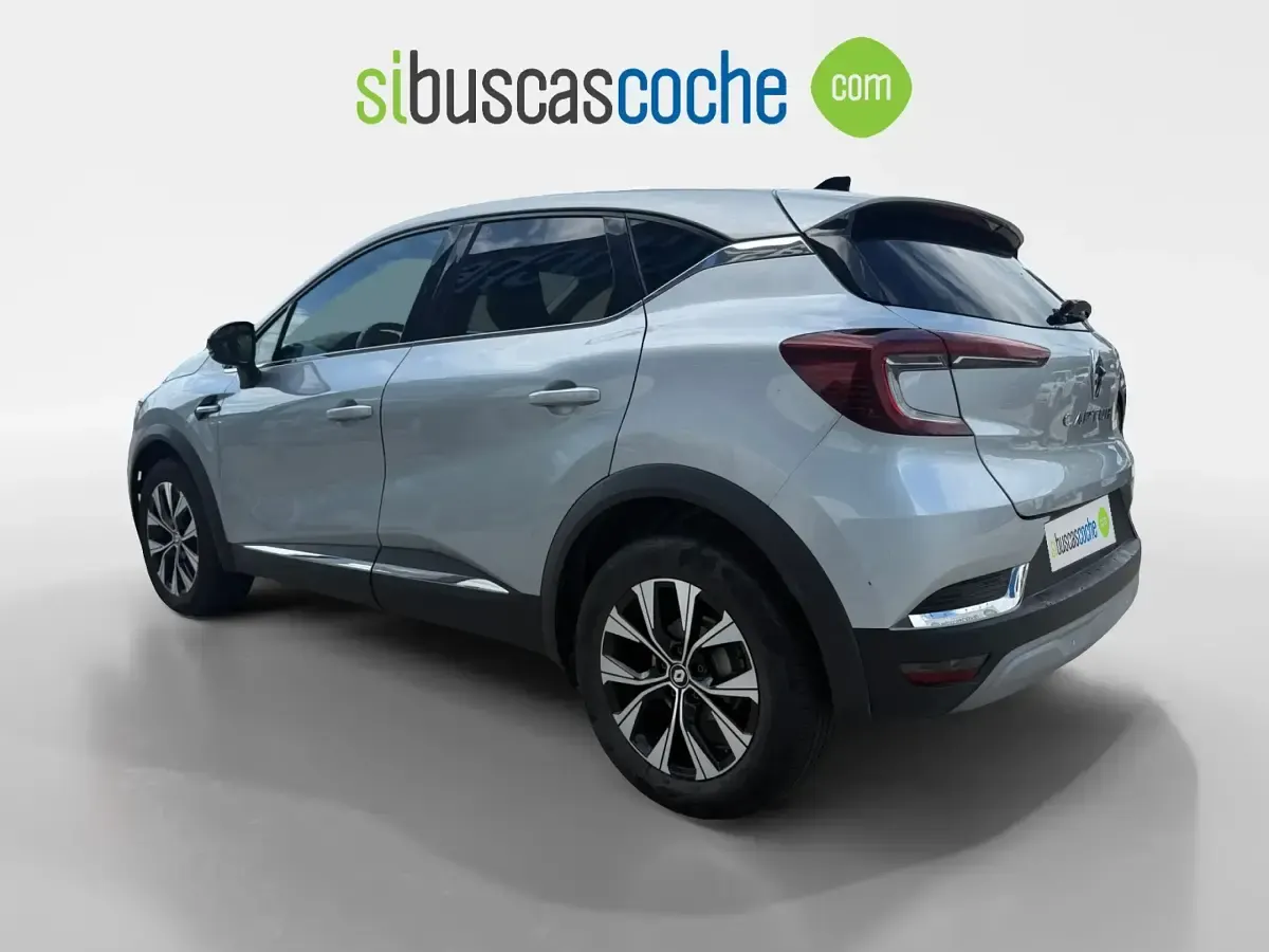 Usado Renault Captur Techno 90 CV (66 kW) 2024 Gris/plata SUV