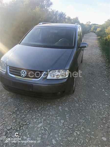 Usado VW Touran Highline 136 CV (100 kW) 2004 Beige Monovolumen
