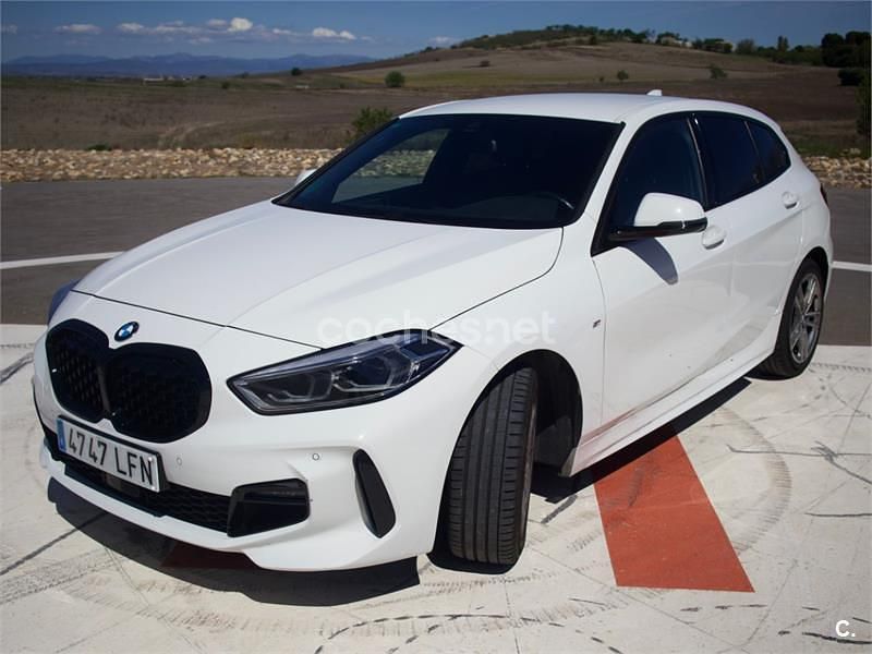 Usado BMW 118 Comfort Edition 150 CV (110 kW) 2020 Blanco Utilitario