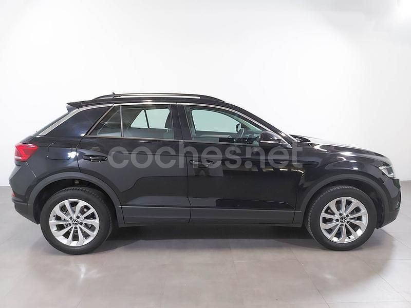Usado VW T-Roc Life 150 CV (110 kW) 2023 Negro SUV