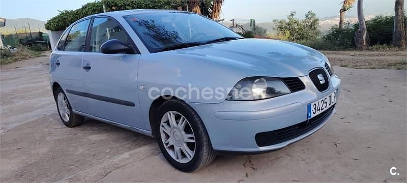 Usado Seat Ibiza 64 CV (47 kW) 2006 Gris / plata Utilitario