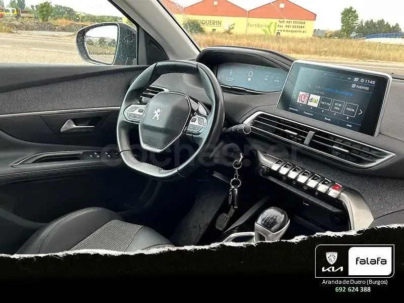 Usado Peugeot 3008 Allure 130 CV (95 kW) 2019 Granate SUV