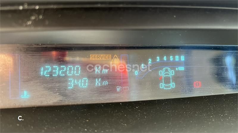 Usado Renault Scénic II 110 CV (80 kW) 2008 Beige Monovolumen