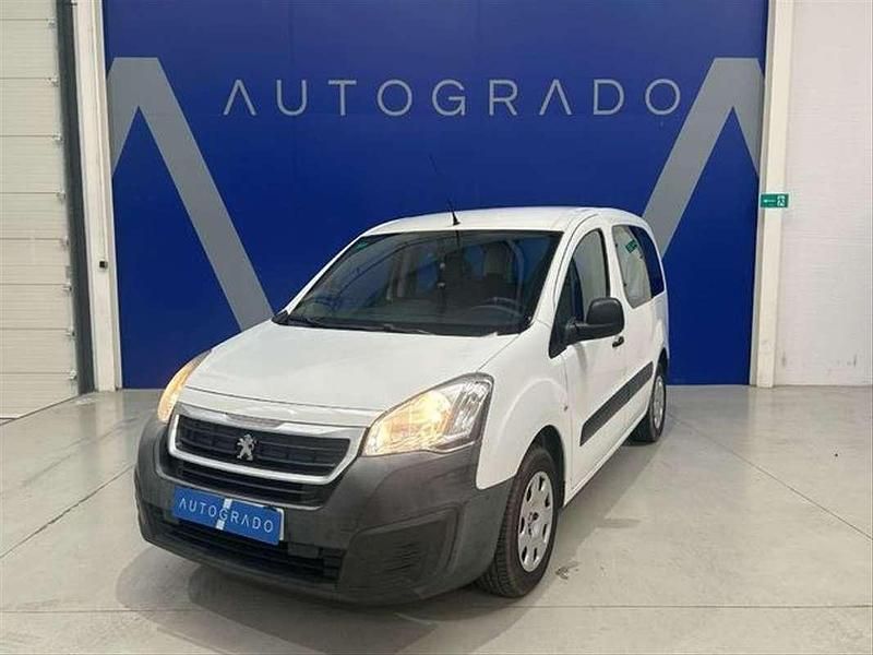 Usado Peugeot Partner Tepee Access 75 CV (55 kW) 2015 Blanco Monovolumen