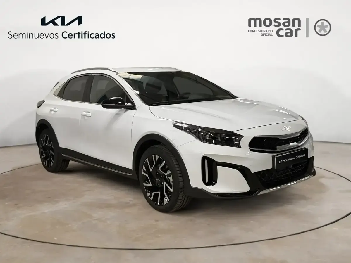 Usado Kia XCeed Style 150 CV (110 kW) 2025 Blanco SUV