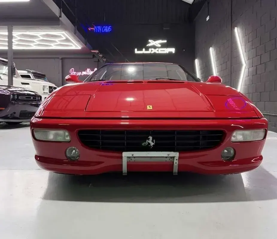 Usado Ferrari F355 381 CV (280 kW) 1995 Rojo Coupe