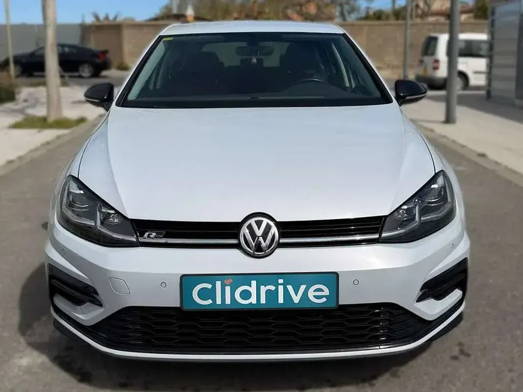 Usado VW Golf VII Sport 150 CV (110 kW) 2018 Gris Familiar