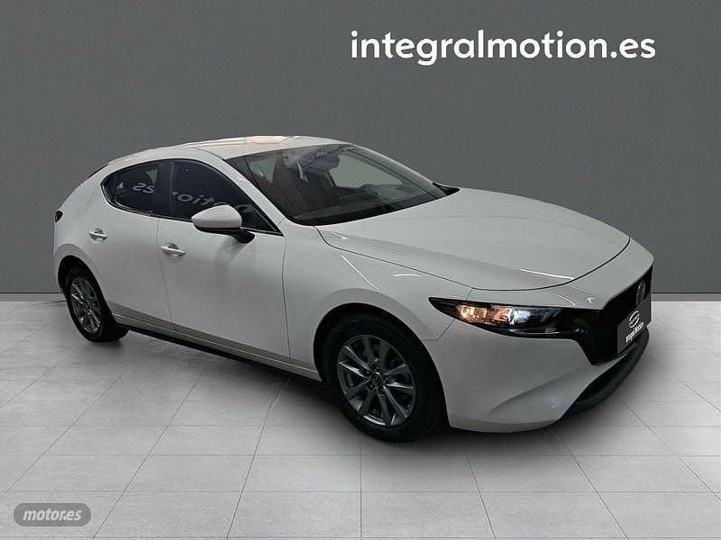 Usado Mazda 3 Prime-Line 140 CV (102 kW) 2025 Blanco Berlina