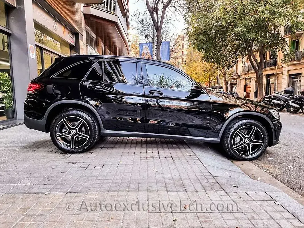 Usado Mercedes GLC300e 321 CV (236 kW) 2022 Negro SUV