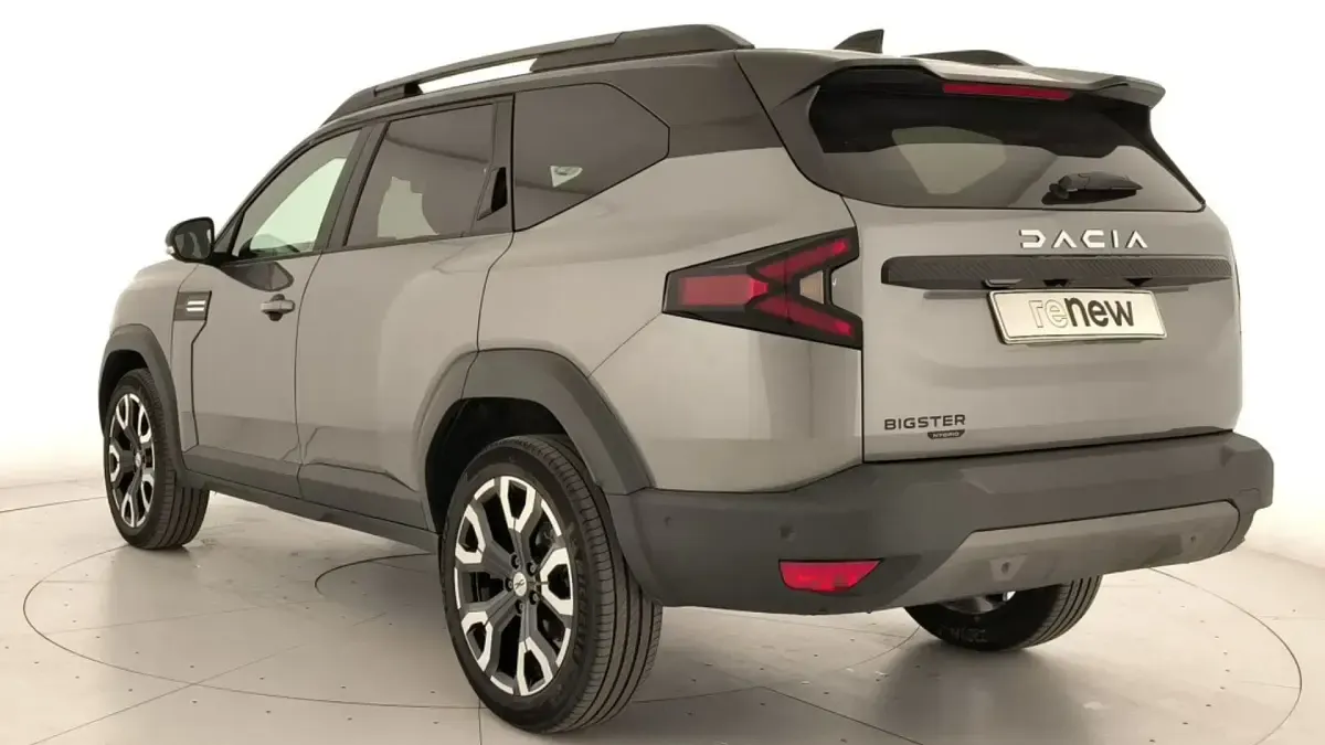 Usado Dacia Bigster Journey 156 CV (114 kW) 2025 Gris SUV