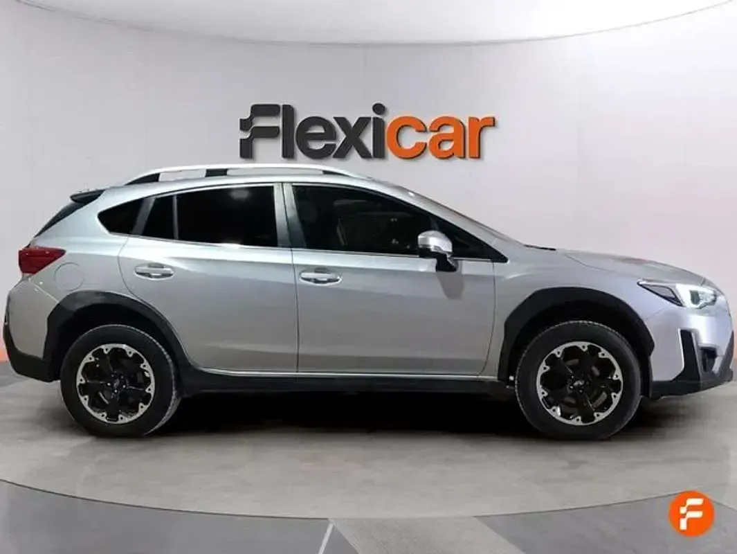 Usado Subaru XV 114 CV (83 kW) 2022 Gris SUV