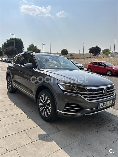 Gris / plata Usado 2021 VW Touareg SUV | 43.990 € (Buen precio) - Imagen 1/4