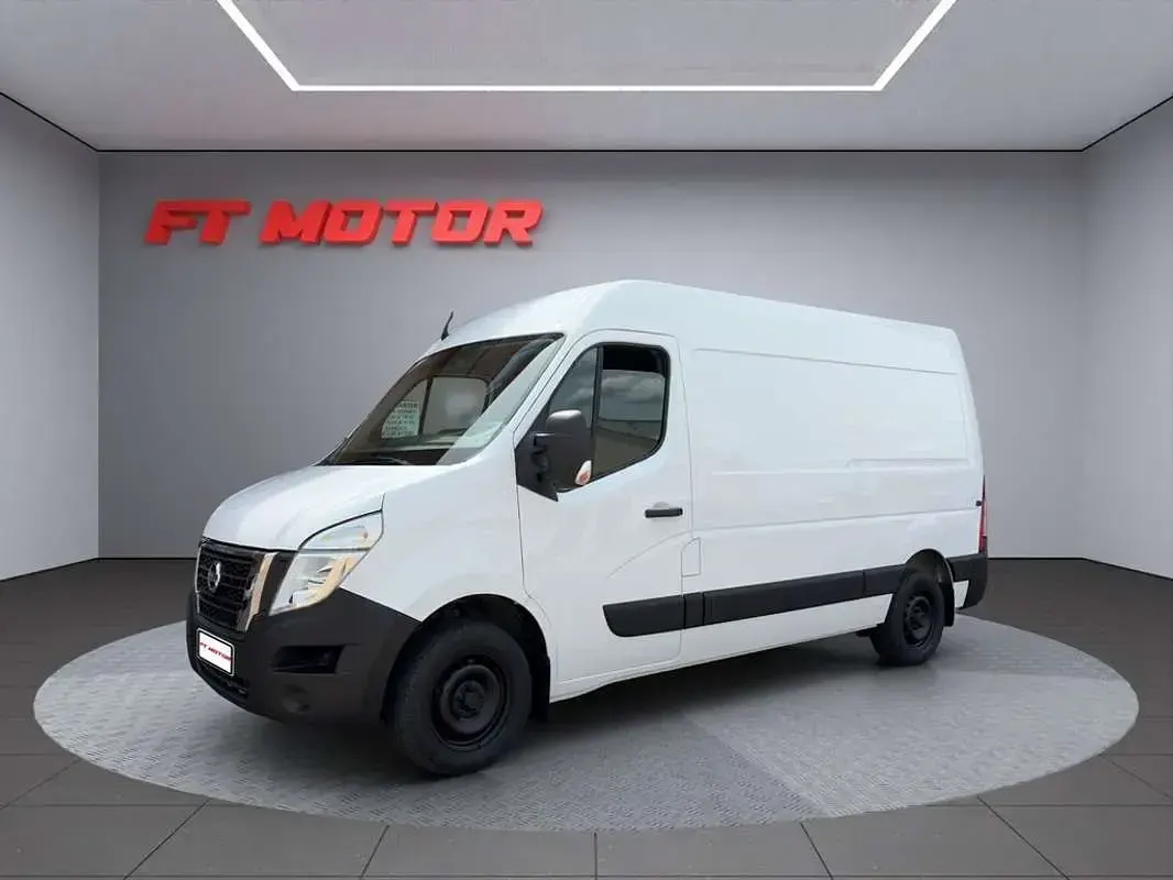 Usado Nissan Interstar 135 CV (99 kW) 2023 Blanco Van