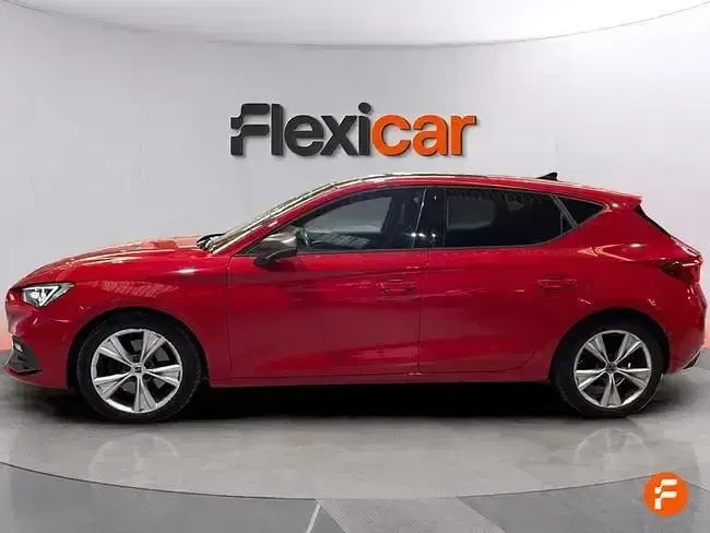 Usado Seat Leon FR 150 CV (110 kW) 2021 Rojo