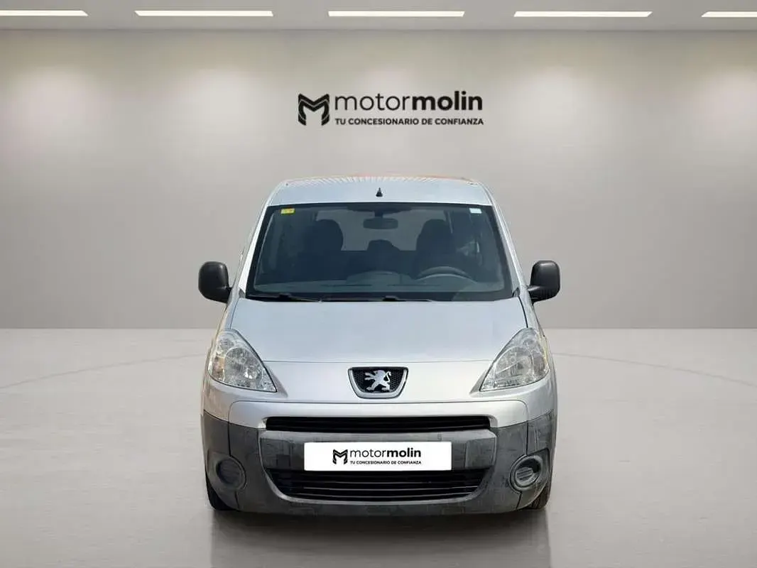 Usado Peugeot TePee Active 91 CV (66 kW) 2011 Gris Van