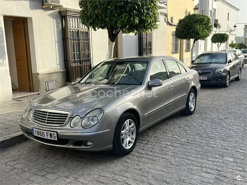 Occasion Mercedes E220 Elegance 150 PK (110 kW) 2006 Beige Sedan