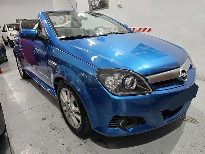 Usado Opel Tigra Enjoy 90 CV (66 kW) 2009 Azul Descapotable