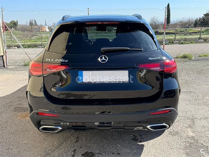 Usado Mercedes GLC220 197 CV (144 kW) 2023 Negro SUV