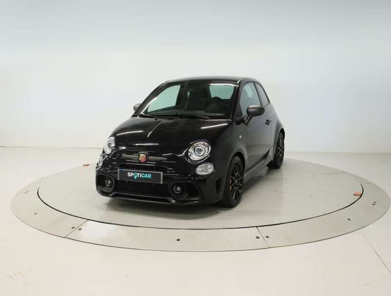 Negro Usado 2024 Abarth 695 Utilitario | 28.405 € (Un poco caro) - Imagen 1/4