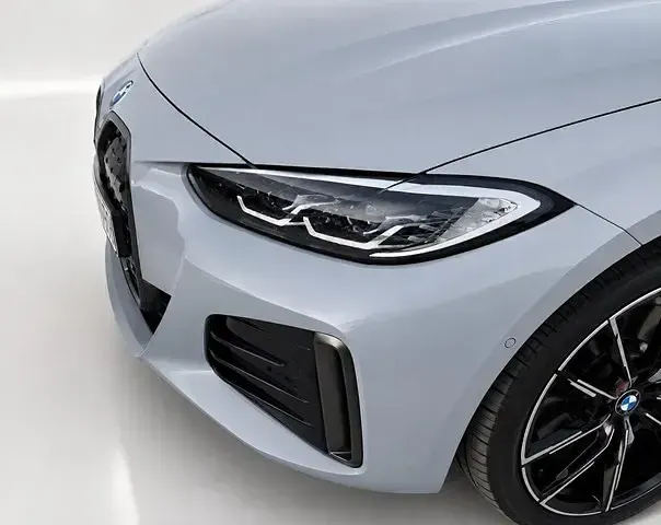 Usado BMW i4 400 kW (544 CV) 2022 Gris / platagris brooklyn Berlina