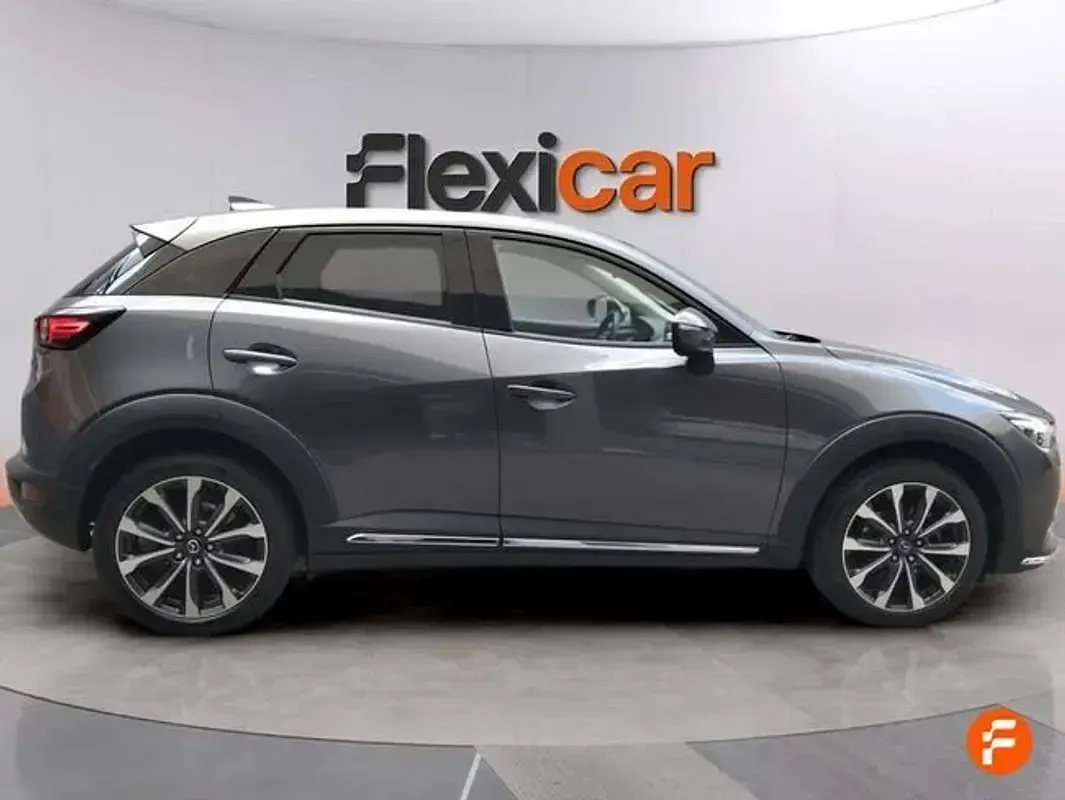 Usado Mazda CX-3 121 CV (88 kW) 2019 Gris SUV