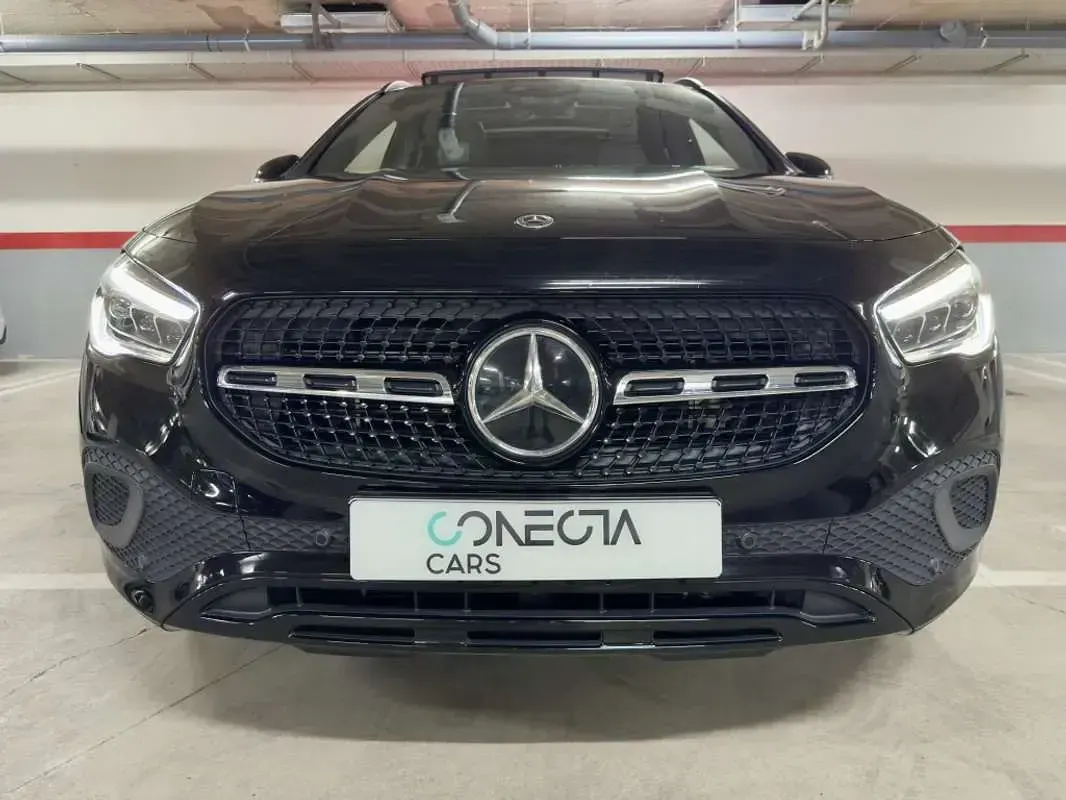 Usado Mercedes GLA250 218 CV (160 kW) 2021 Negro SUV