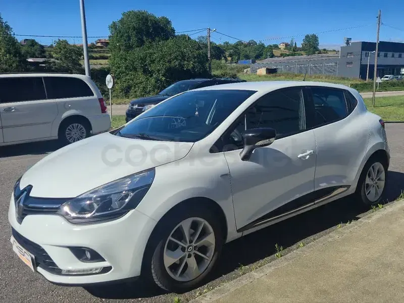 Usado Renault Clio IV LIMITED 90 CV (66 kW) 2017 Blanco Berlina