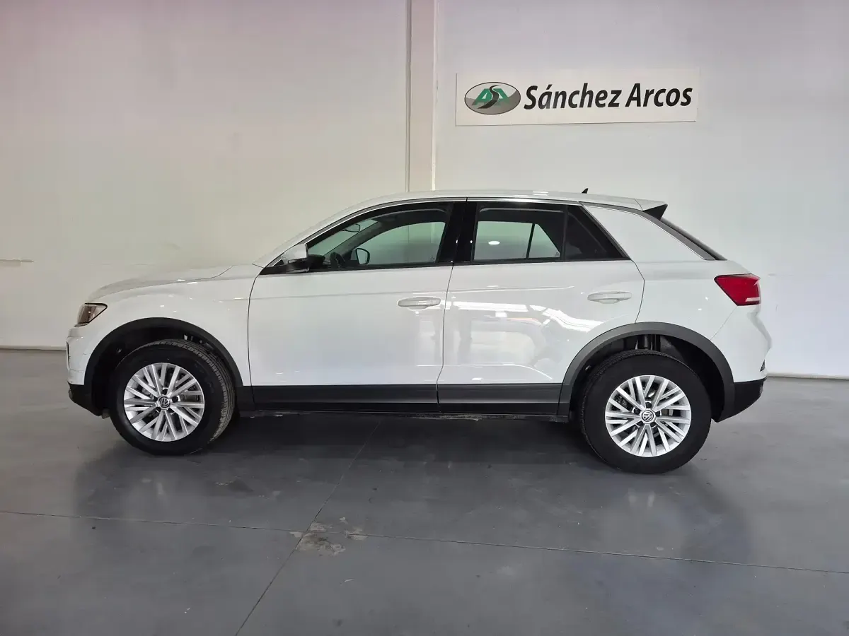 Käytetty VW T-Roc Edition 116 HP (85 kW) 2020 Valkoinen Katumaasturi