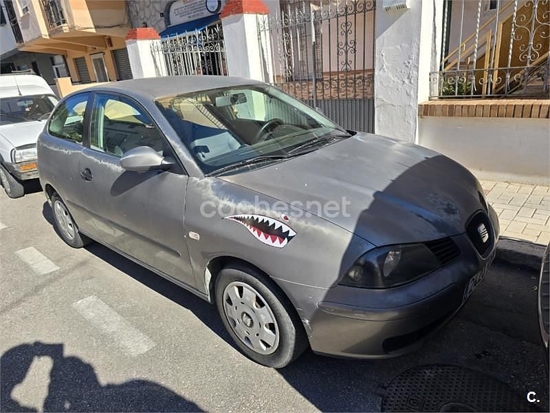 Usado Seat Ibiza Reference 100 CV (73 kW) 2003 Negro Utilitario