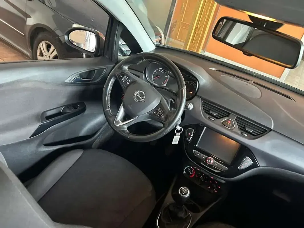 Usado Opel Corsa S 90 CV (66 kW) 2019 Gris Utilitario