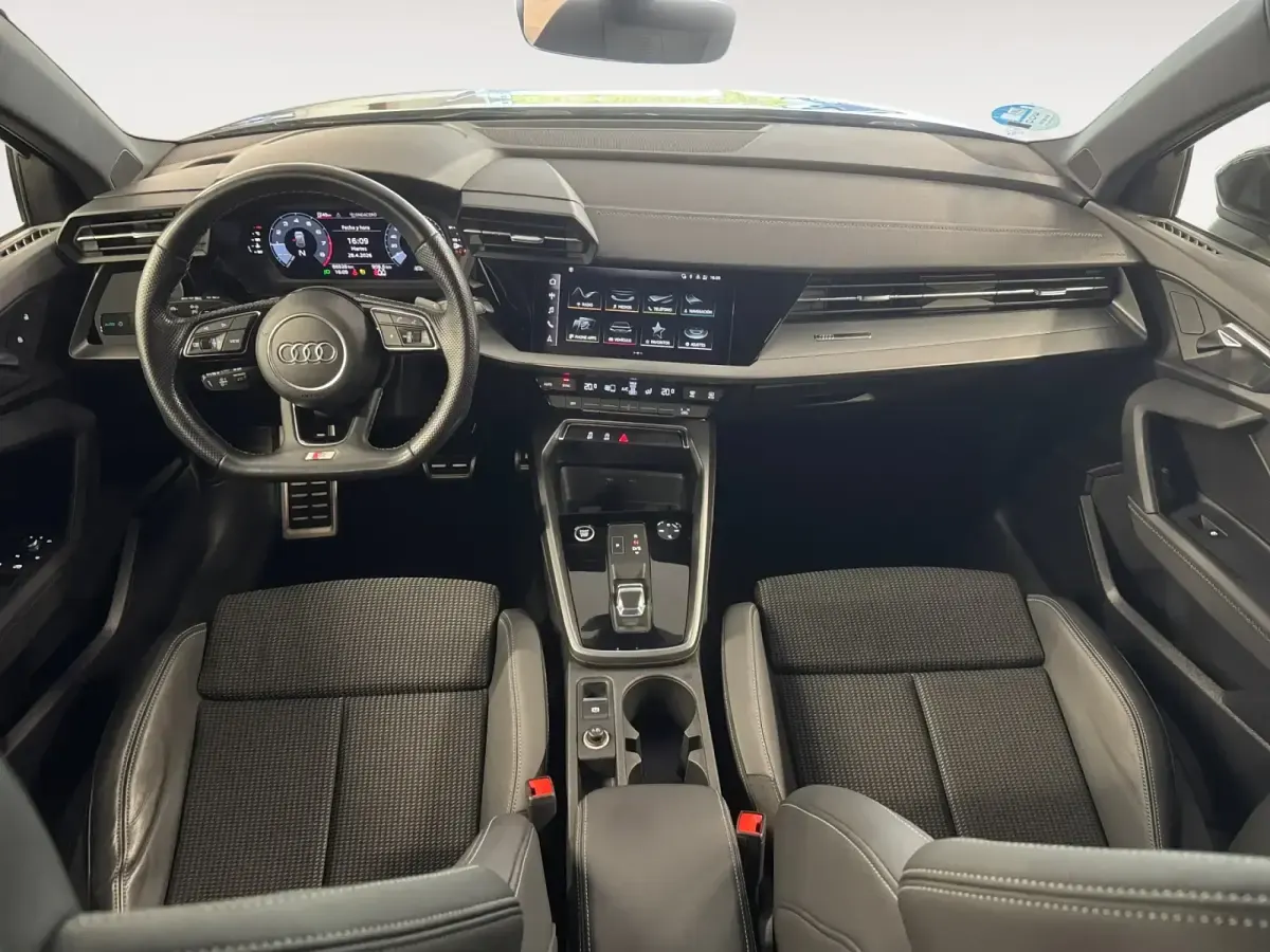Usado Audi A3 Advanced Plus 150 CV (110 kW) 2023 Negro Berlina